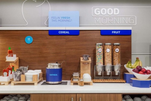 Holiday Inn Express & Suites Raleigh Airport - Brier Creek image 17