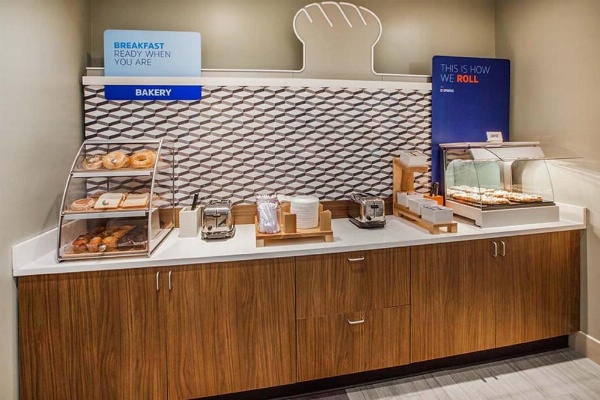 Holiday Inn Express & Suites Raleigh Airport - Brier Creek image 21