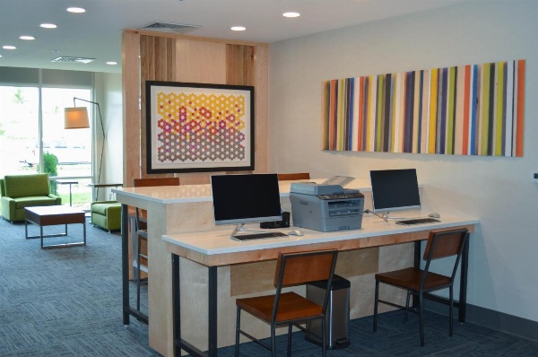 Holiday Inn Express & Suites Raleigh Airport - Brier Creek image 7